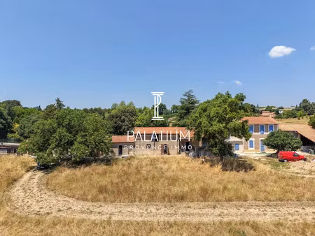 vente maison 7 pièces 204 m² à aix-en-provence (13090)  679 000 €