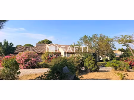 vente villa 6 pièces 279 m² à poussan (34560)  680 000 €