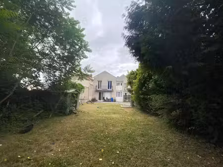 investissement à arnouville (95) - rue de la gironde - maison de 8 pièces de 190 m² sur...