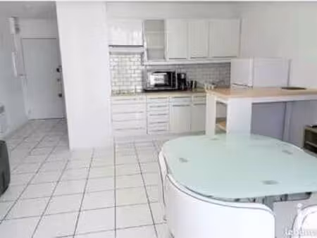 location appartement t1 à la grande-motte (34280) : à louer t1 / 27m² la grande-motte