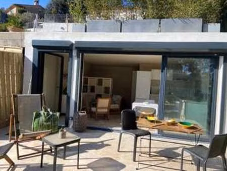 location appartement t1 meublé à saint-raphaël (83530) : à louer t1 meublé / 25m² saint-ra