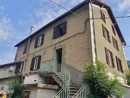 vente appartement 9 pièces 325 m² à luzenac (09250)  160 000 €