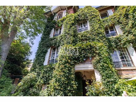 maison de luxe à vendre dans le quartier brancas-fontenelles-beauregard