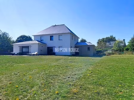 rare à combourg ! maison contemporaine de 190 m² 5 chambres terrain de 2 000 m² dpe a