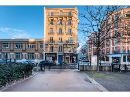 charmant 3 pieces de 52.73m2 - immeuble ancien avec ascenseu