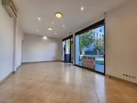 location locaux professionnels 5 pièces 66 m² à la garenne-colombes (92250)  2 240 €