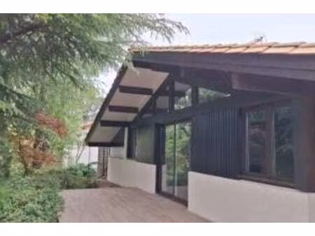 location maison à saint-médard-en-jalles (33160) : à louer / 135m² saint-médard-en-jalles