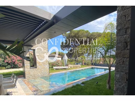 maison de luxe à vendre à sainte-maxime