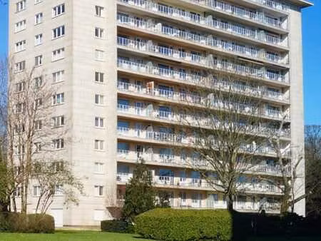 appartement lumineux 2ch avec terrasse + box garage