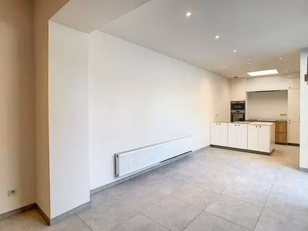 appartement à louer à ieper € 730 (lq6r1) - dewaele - ieper | zimmo