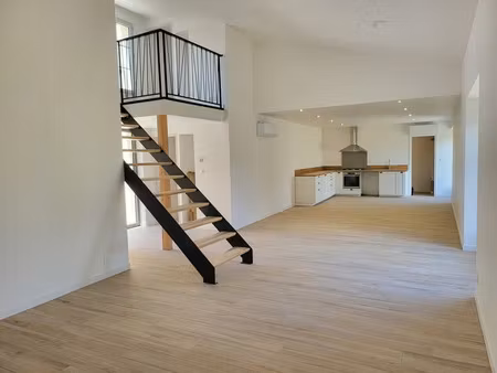 location maison 5 pièces 135 m² à espirat (63160)  1 115 €