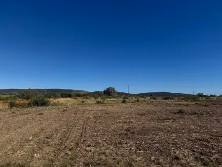 vente terrain 300 m² à poussan (34560)  167 000 €