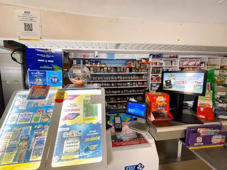 vente locaux professionnels 168 m² à alençon (61000)  58 000 €