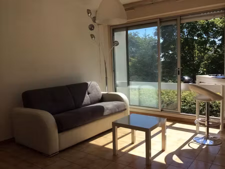 location appartement 1 pièce 24 m² à nimes (30000)  430 €