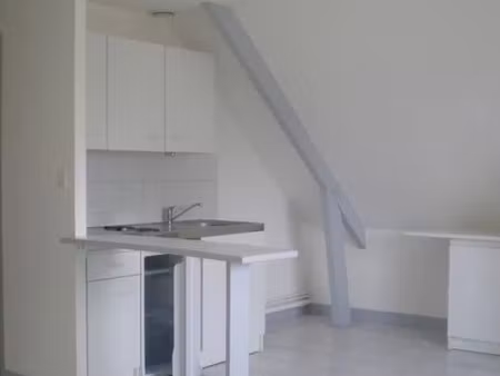 location appartement 1 pièce 25 m² à tiercé (49125)  420 €