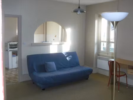 location meublée appartement 1 pièce 33 m² à valence (26000)  444 €