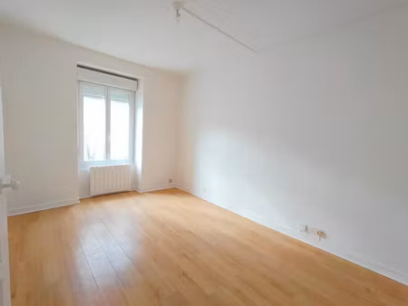 location appartement 1 pièce 32.52 m² à reze (44400)  492 €