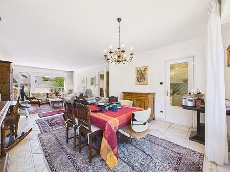 4p 94m² avec balcon ouest