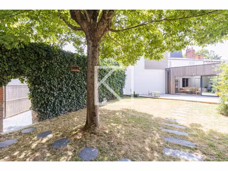 maison de ville avec jardin et garage