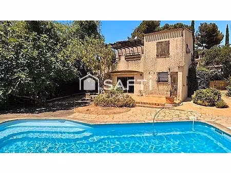 maison t6 à saisir au plus vite.