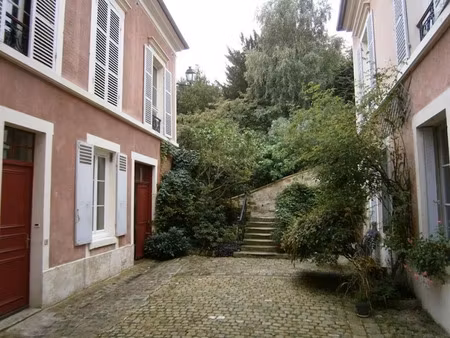 location appartement 1 pièce 26 m² à pontoise (95000)  710 €