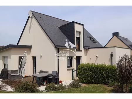 location maison 5 pièces 95 m² à dinan (22100)  920 €