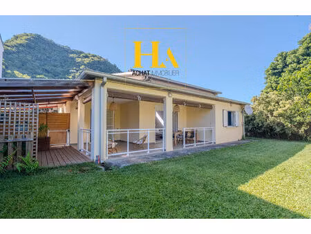 entre-deux maison de plain-pied 5 pièces 113m2 sur une parcelle de 461 m²