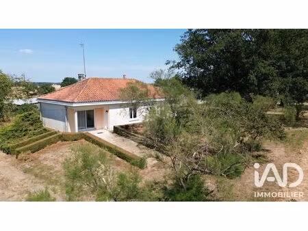 maison à essarts-en-bocage (85140)