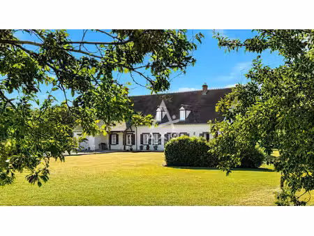 vente maison de caractère pannes  290m² 8 pièces 540 000€ avec piscine