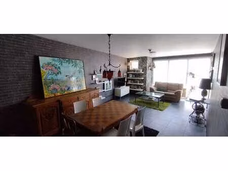 appartement lumineux  2 chambres  2 balcons