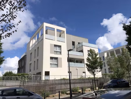 location meublée appartement 5 pièces 87.5 m² à cergy (95000)  1 527 €