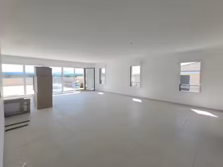 location appartement 4 pièces 150 m² à aix-en-provence (13100)