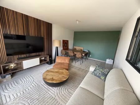 location appartement 3 pièces 61 m² à orléans (45100)