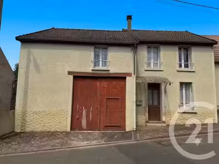 vente maison 5 pièces 112 m² à neuvy-sur-loire (58450)  46 000 €