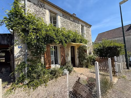 vente maison 5 pièces 94 m² à moulines (14220)  97 000 €