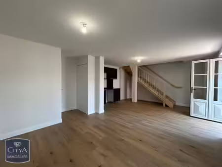 location appartement 3 pièces 64m² montauban 82000