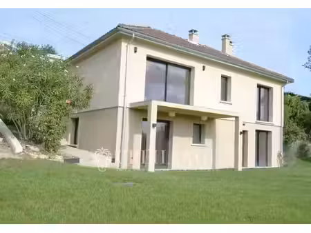 maison de luxe 4 chambres en vente à le port-marly  île-de-france