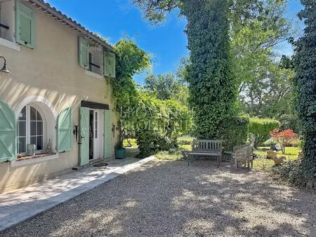 propriété d'exception avec moulin du 19ème siècle  villa indépendante  2 piscines sur 1 6.