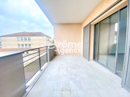 location appartement 3 pièces 82m² tournon sur rhone 07300