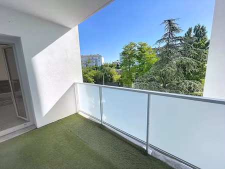 location appartement 3 pièces 66 m² à bourg-lès-valence (26500)