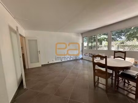 52m² climatisé avec extérieur de 10.5m²