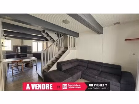 maison de ville 3 faces de 70 m² avec grandgarage et terrasse