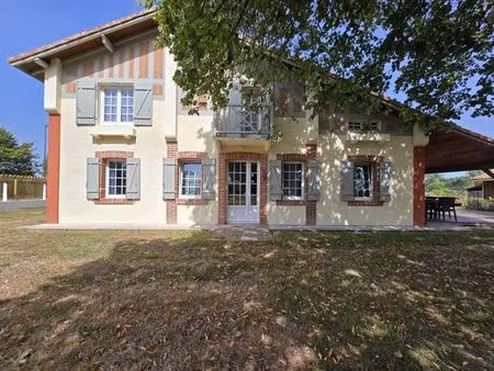 maison de luxe de 9 pièces en vente à léon  france