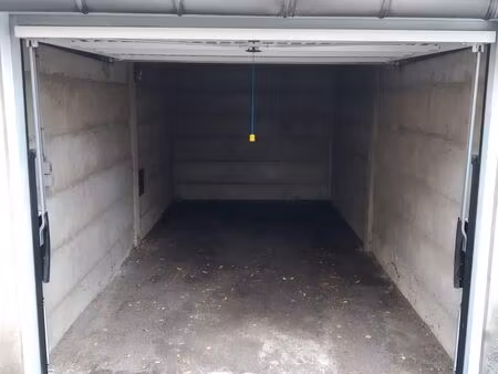 location parking l isle adam 95290