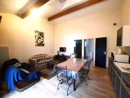 location maison 2 pièces 37m2 jonzac 17500 - 555 € - surface privée