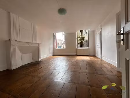 location appartement 3 pièces 86 m² à saint-léonard-de-noblat (87400)