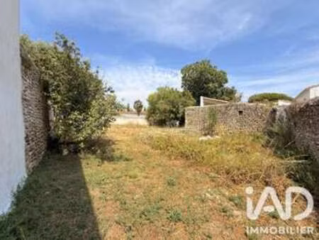 vente terrain à loix (17111) : à vendre / 572m² loix
