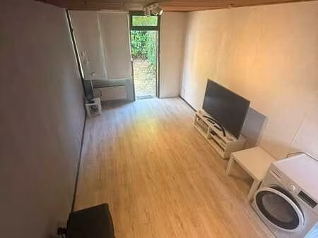 ? chalet cosy dans le parc de la tassenière – dinant