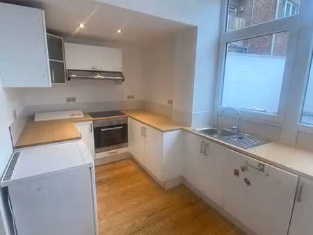 maison 5ch ixelles  72m²  terrasse  2 façades