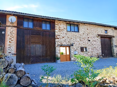maison de 248 m2 - 6 pièces
